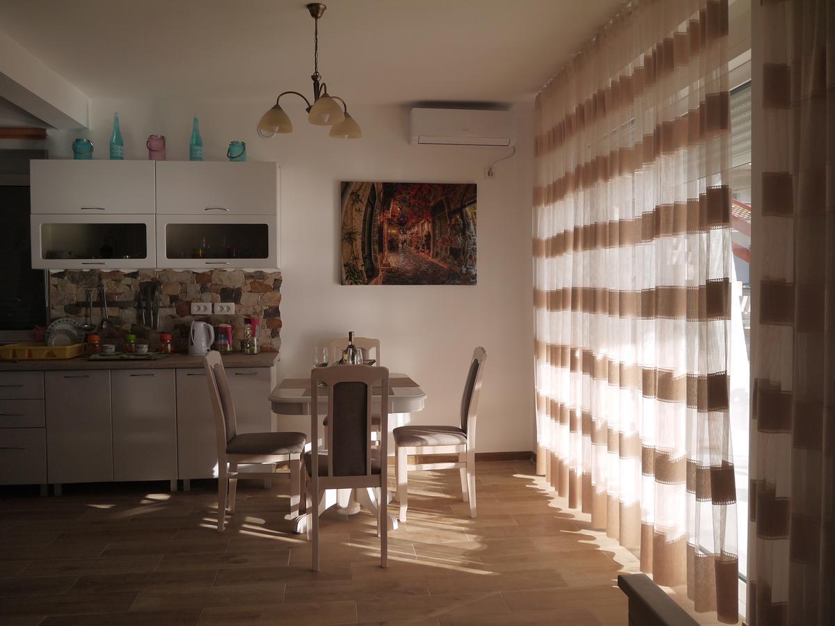 Appartamento Crystalsky Dobra Voda Esterno foto
